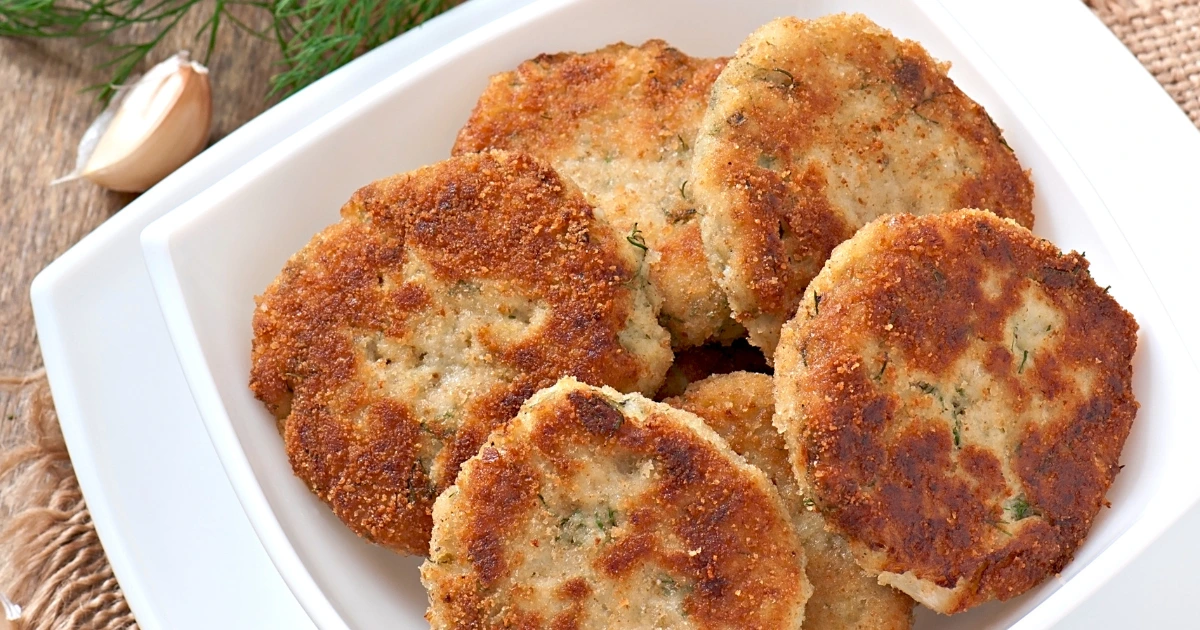 Old-Fashioned Salmon Patties Recipe